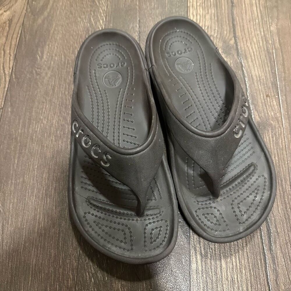 Crocs rubber navy and white womens 8 flip flops